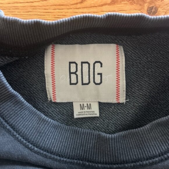 Urban Outfitters BDG Oversized Black Gray Crewneck Sweatshirt Boxy M Terry Soft - Picture 2 of 4